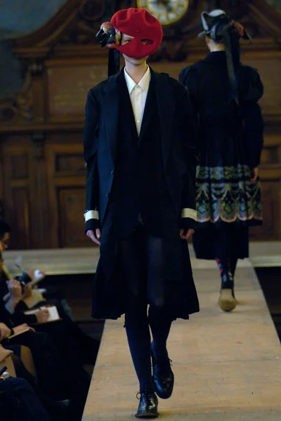 Look 3